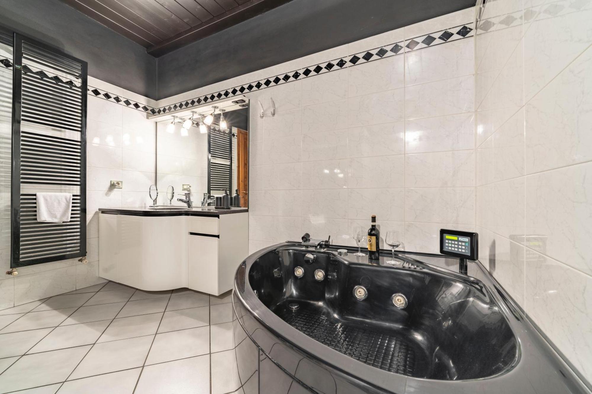 Elegant Penthouse In Santo Spirito *